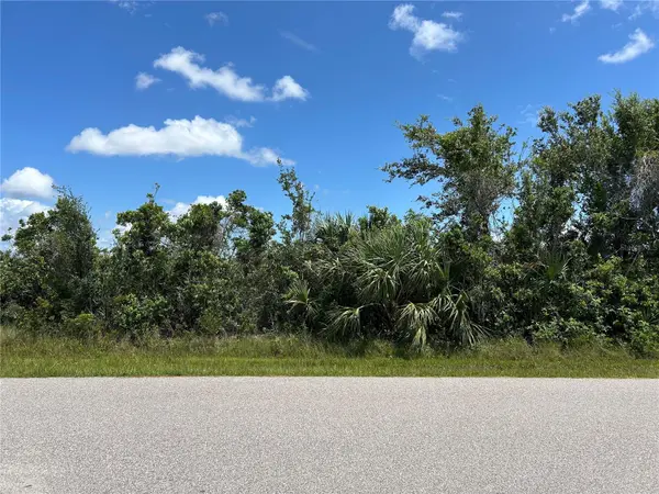 15657 HENNIPEN CIR, Port Charlotte, FL 33981