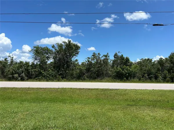 15657 HENNIPEN CIR, Port Charlotte, FL 33981