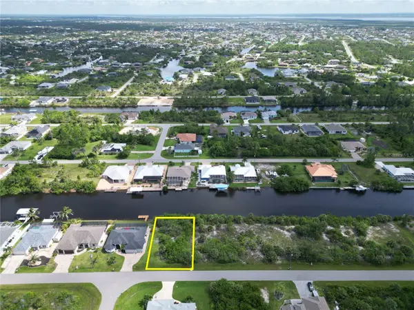 15120 HENNIPEN CIR, Port Charlotte, FL 33981