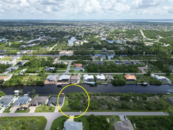 15120 HENNIPEN CIR, Port Charlotte, FL 33981