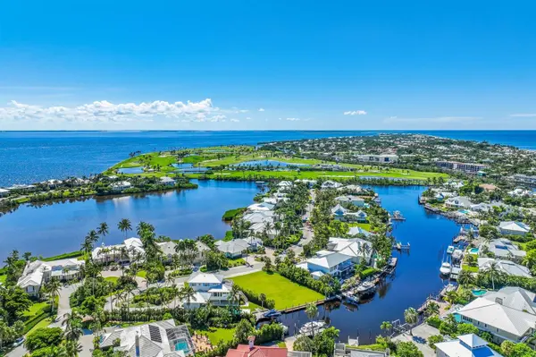 1639 JEAN LAFITTE DR, Boca Grande, FL 33921