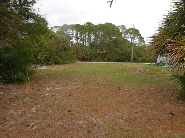 223 JENNIFER DR, Rotonda West, FL 33947