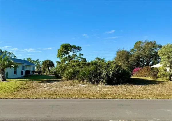 114 TOURNAMENT RD, Rotonda West, FL 33947