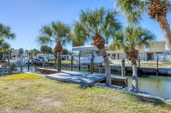 10484 RAYMOND ST, Englewood, FL 34224