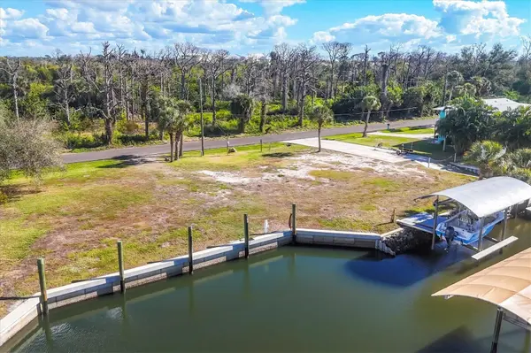 10484 RAYMOND ST, Englewood, FL 34224
