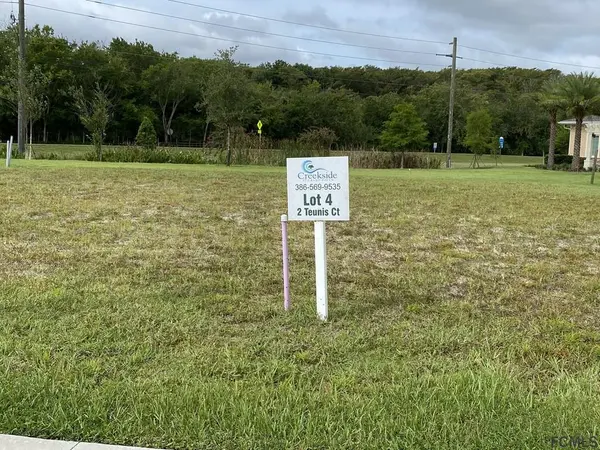 2 TEUNIS CT, Palm Coast, FL 32137