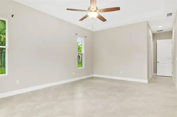 3 WHITE HOLLY PL, Palm Coast, FL 32164