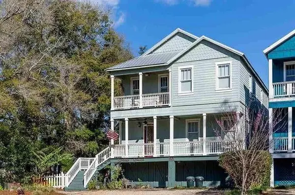 204 VIRGINIA AVE, Steinhatchee, FL 32359