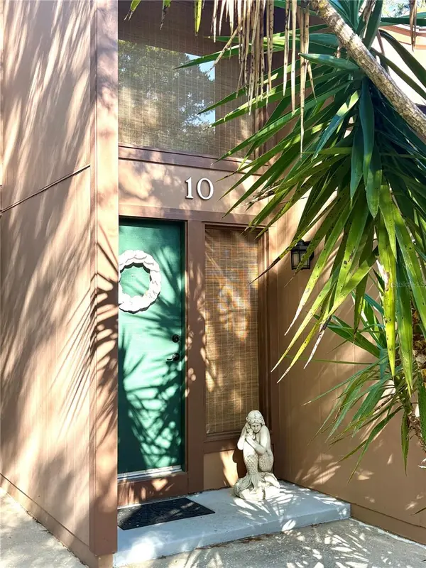 10 OAKMONT CT #10, Palm Coast, FL 32137