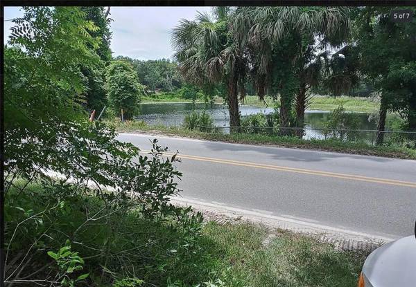 438 HUNTINGTON SHORTCUT RD, Pomona Park, FL 32181