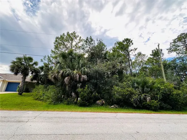 3 SEATTLE TRL, Palm Coast, FL 32164