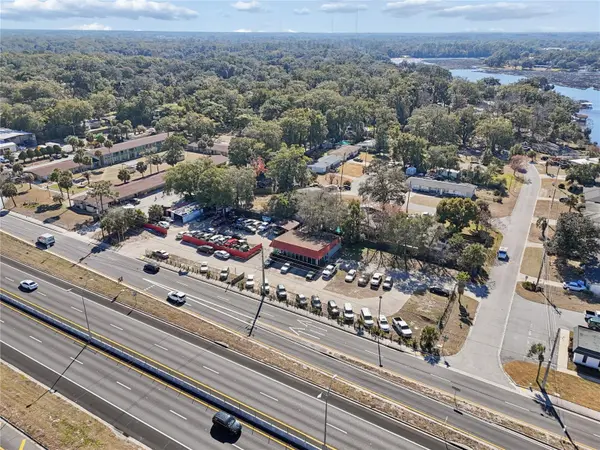 6200 ARLINGTON EXPY, Jacksonville, FL 32211
