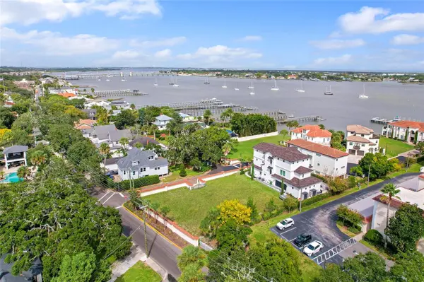 1 SOUTH ST #A & B, St Augustine, FL 32084