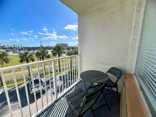 935 S ATLANTIC AVE #303, Daytona Beach, FL 32118
