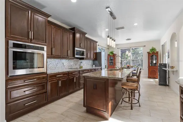 38 BREWSTER LN, Palm Coast, FL 32137