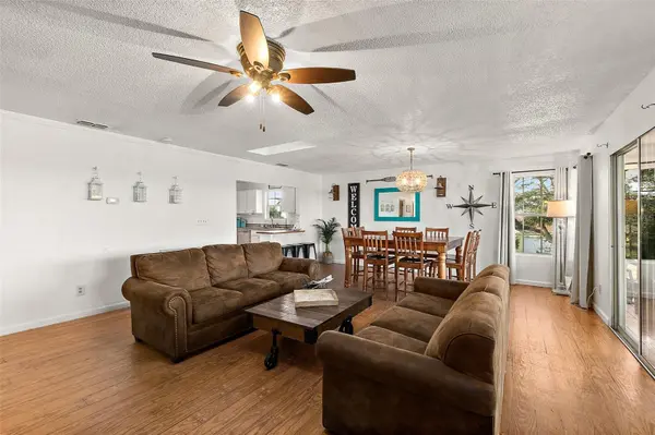 32 ARMAND BEACH DR, Palm Coast, FL 32137