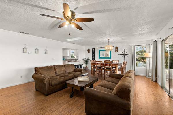 32 ARMAND BEACH DR, Palm Coast, FL 32137