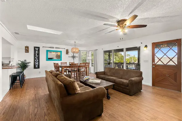 32 ARMAND BEACH DR, Palm Coast, FL 32137