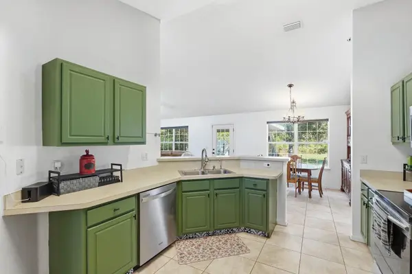 36 LEMA LN, Palm Coast, FL 32137
