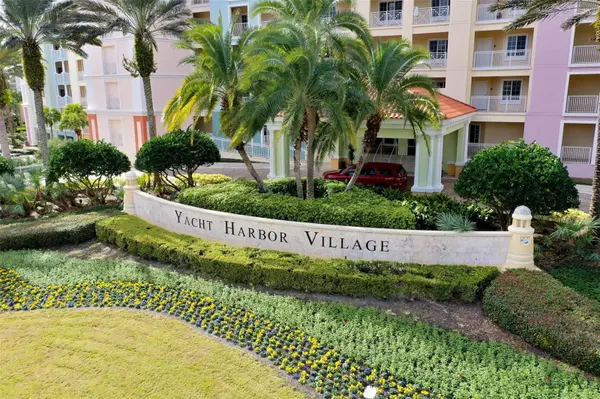 237 and 239 YACHT HARBOR DR, Palm Coast, FL 32137