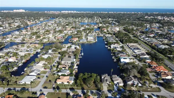 10 CIMMARON DR, Palm Coast, FL 32137