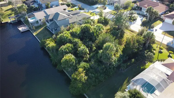 10 CIMMARON DR, Palm Coast, FL 32137