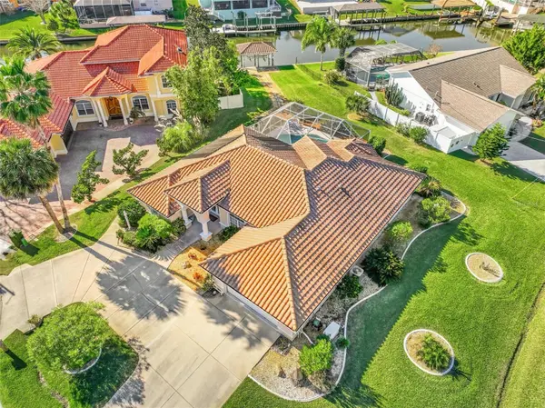 2 CHER CT, Palm Coast, FL 32137