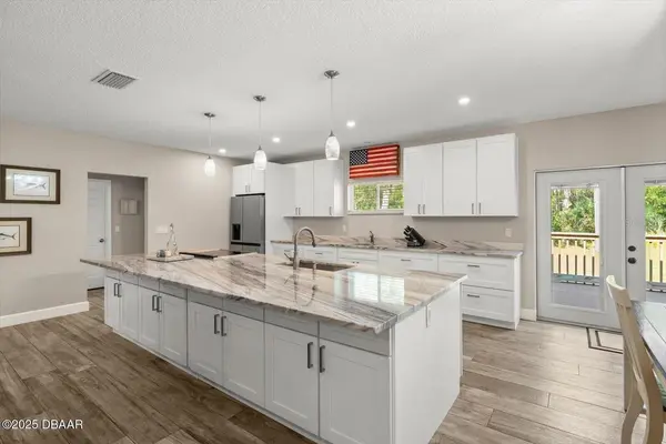 2995 RAGIS RD, Edgewater, FL 32132