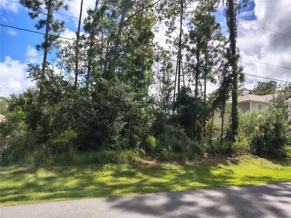 8 RYDING LN, Palm Coast, FL 32164