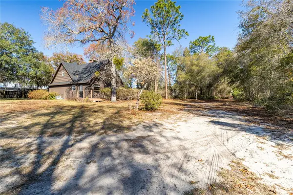 40043 W 8TH AVE, Umatilla, FL 32784