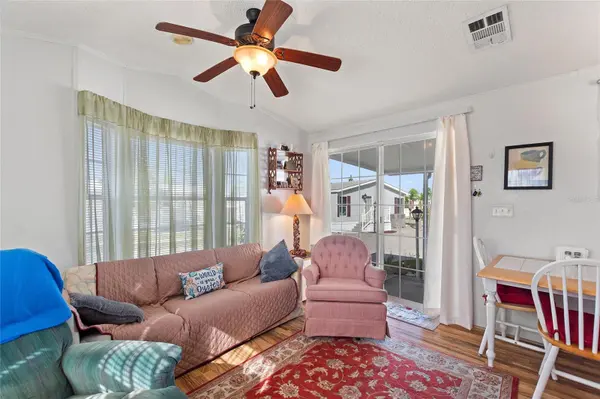 251 PATTERSON RD #J19, Haines City, FL 33844