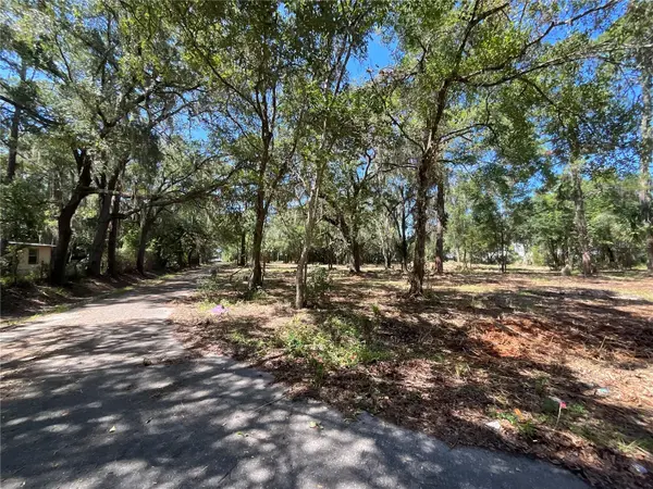 2330 E UNIVERSITY AVE, Gainesville, FL 32641