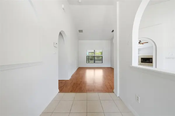 36341 GRAND ISLAND OAKS CIR, Grand Island, FL 32735