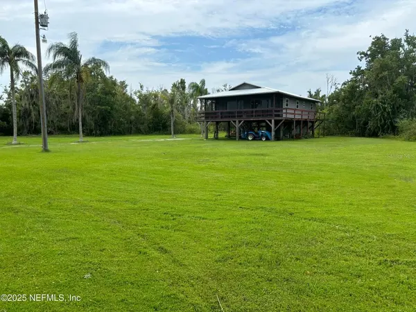6001 BIRD ISLAND DR, Lady Lake, FL 32159