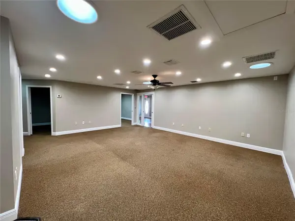 3360 US HIGHWAY 441/27, Fruitland Park, FL 34731