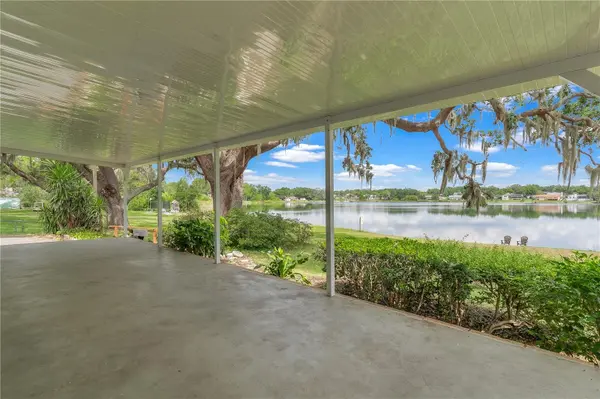 1451 OSCEOLA AVE, Tavares, FL 32778