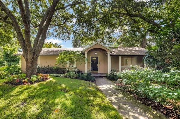 1105 LAKE NETTIE DR, Eustis, FL 32726