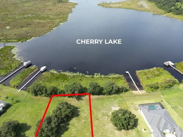 ROYAL PALM DR #15, Groveland, FL 34736