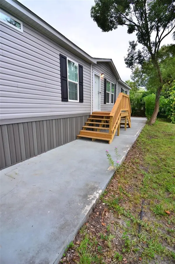 515 TWIN LAKES CIR, Lakeland, FL 33815