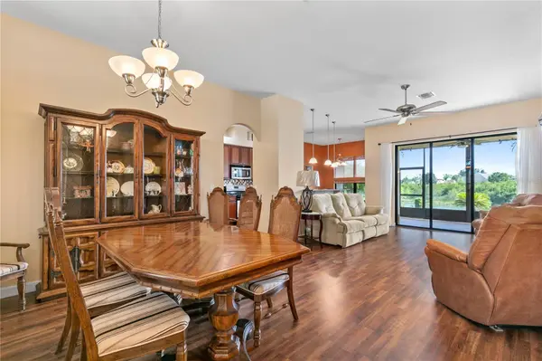 8860 BRIDGEPORT BAY CIR, Mount Dora, FL 32757