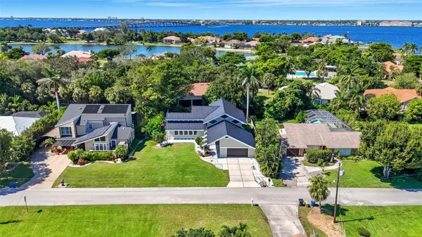 330 PRATHER DR, Fort Myers, FL 33919