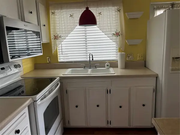 212 PARADISE S, Leesburg, FL 34788