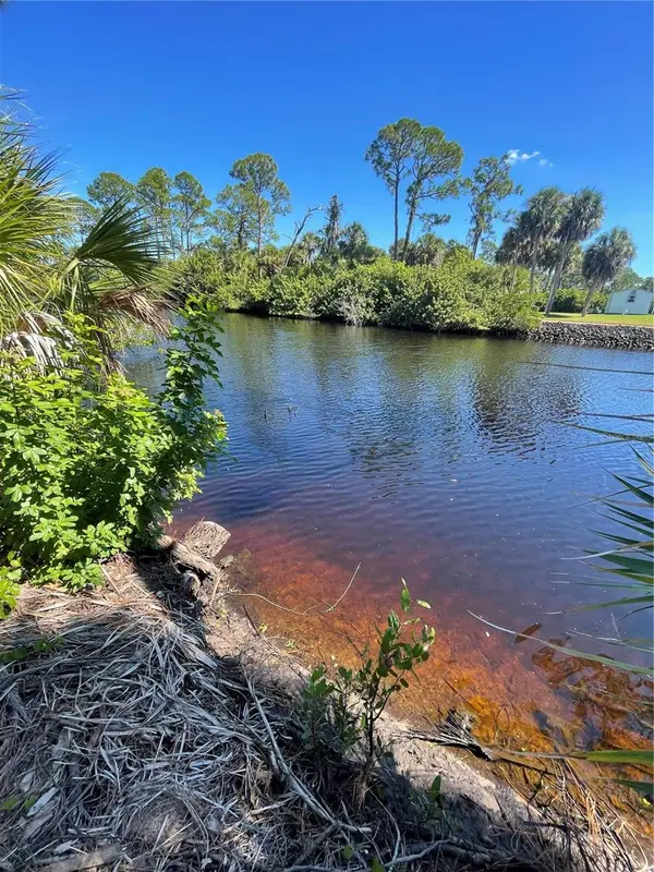 1221 UNDERHILL CIR, Port Charlotte, FL 33953