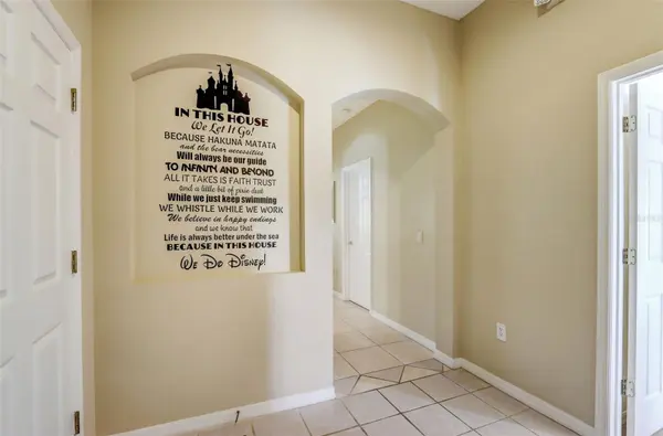 523 BALMORAL DR, Davenport, FL 33896