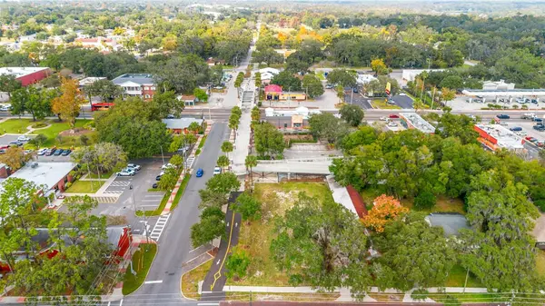 215 E 5TH ST, Apopka, FL 32703
