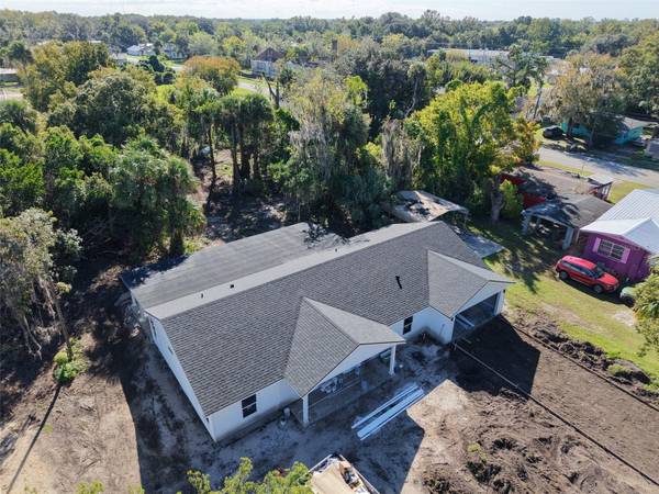 101 YAWN AVE, Interlachen, FL 32148