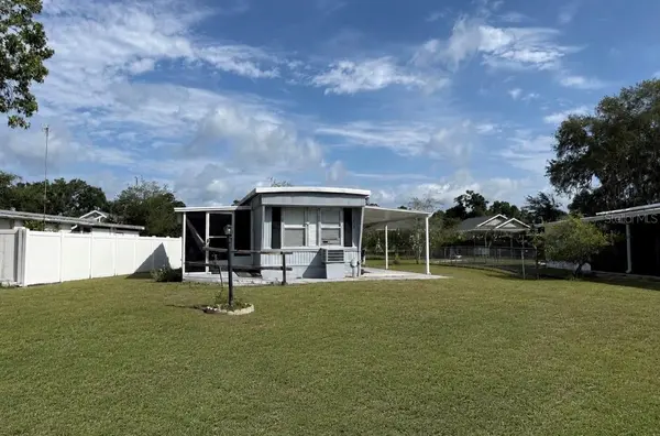 1370 COUNTY DR, Tavares, FL 32778