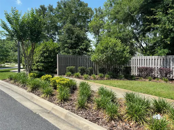 2148 NW 50TH WAY, Gainesville, FL 32605