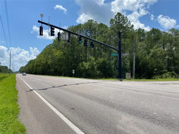 Corner of N Main St and NE 53RD AVE, Gainesville, FL 32609