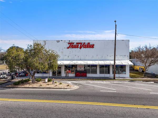 18493 HIGH SPRINGS MAIN STREET, High Springs, FL 32643